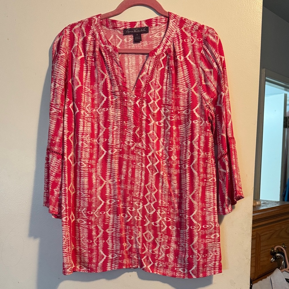 Gloria Vanderbilt Red and White Blouse